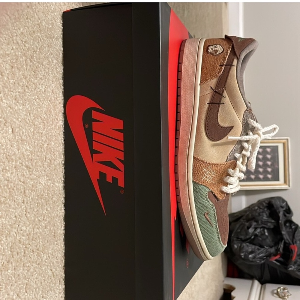 Jordan 1 low
Zion voodoo